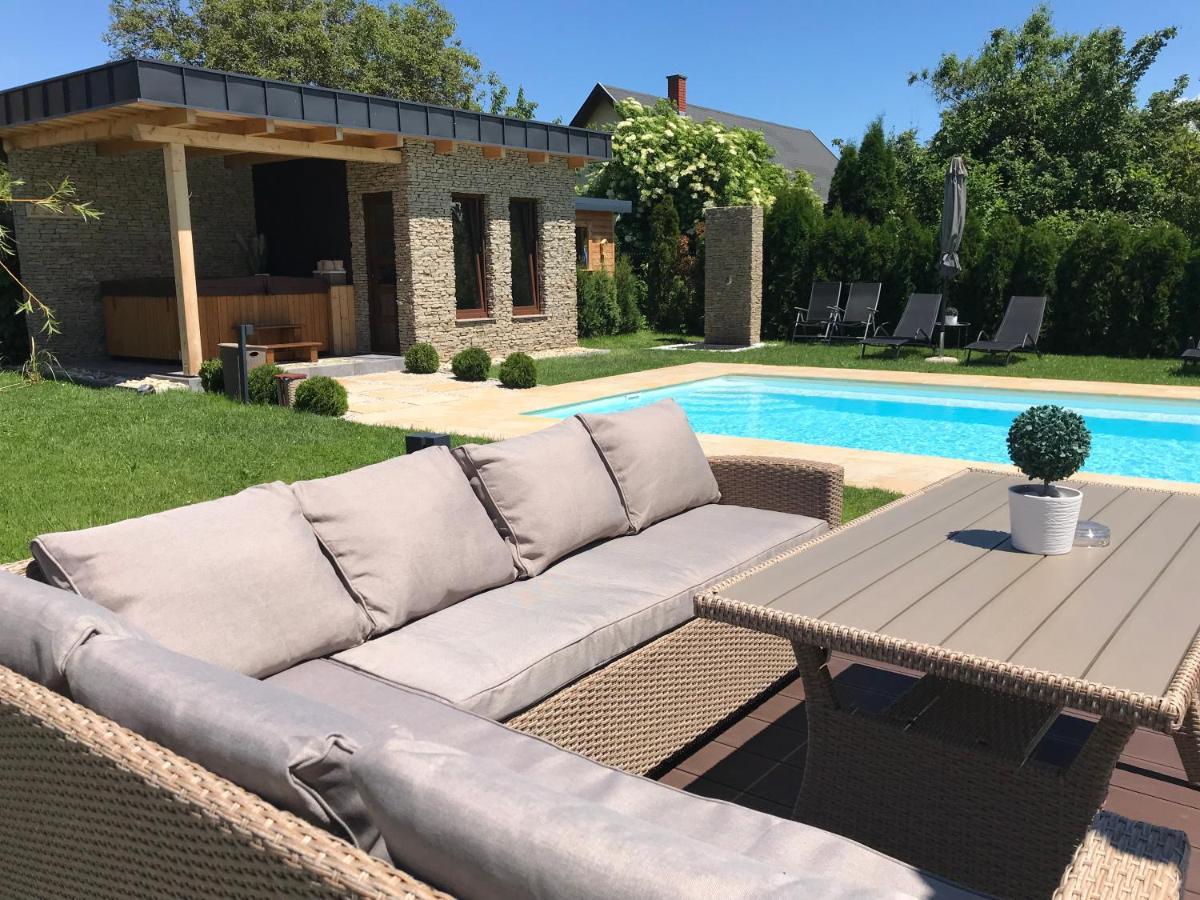 Villa Aruba & Private Spa Suites Keszthely Exteriér fotografie