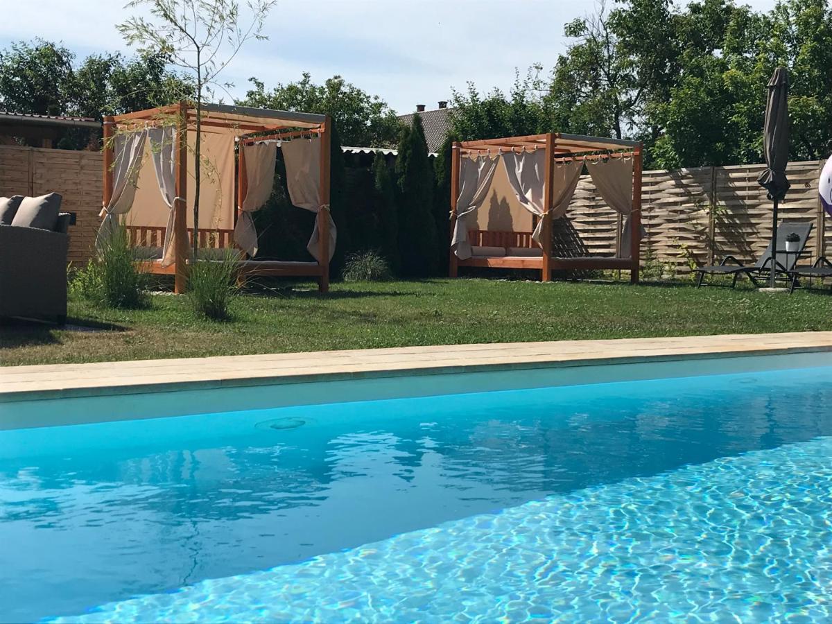 Villa Aruba & Private Spa Suites Keszthely Exteriér fotografie
