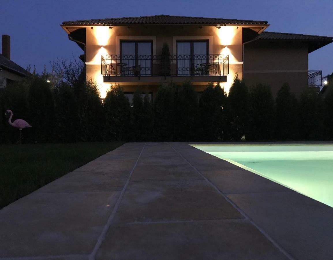 Villa Aruba & Private Spa Suites Keszthely Exteriér fotografie